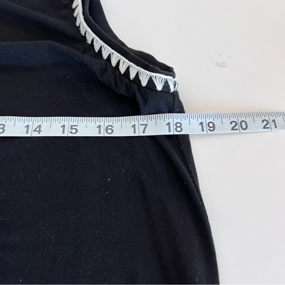 Vince Camuto Women’s Jersey Knit Embroidered High-Lo Maxi Dress - Picture 10 of 11